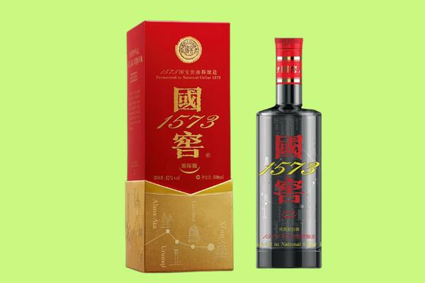 甘孜新龙县回收国窖1573.jpg